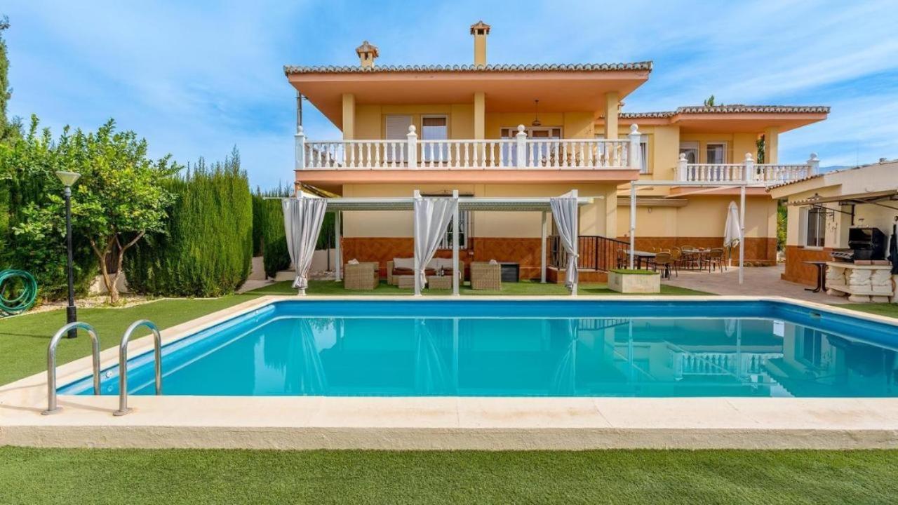 Villa De La Acacia Gojar Buitenkant foto