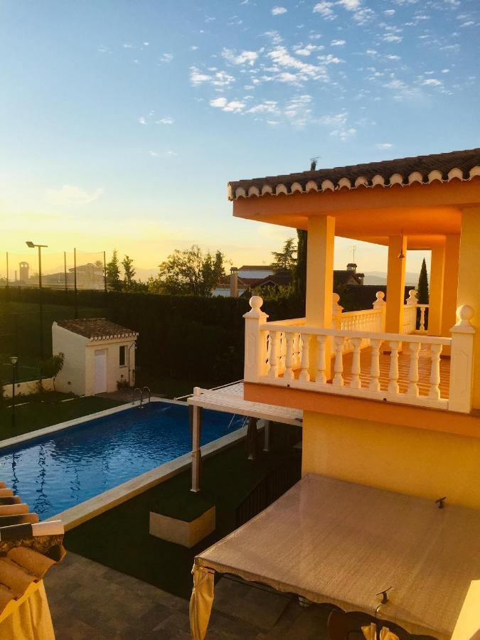 Villa De La Acacia Gojar Buitenkant foto