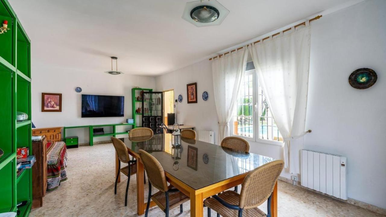 Villa De La Acacia Gojar Buitenkant foto